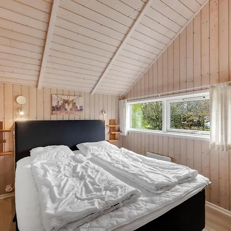 Lovely With Sauna, Hot Tub And Wilderness Bath On A Closed Nature Plot Skjern
