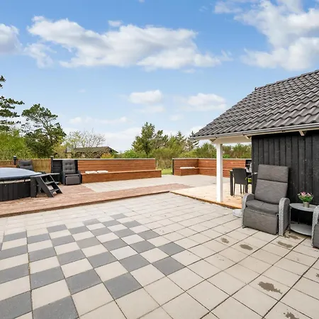 Holiday home Lovely With Sauna, Hot Tub And Wilderness Bath On A Closed Nature Plot Skjern