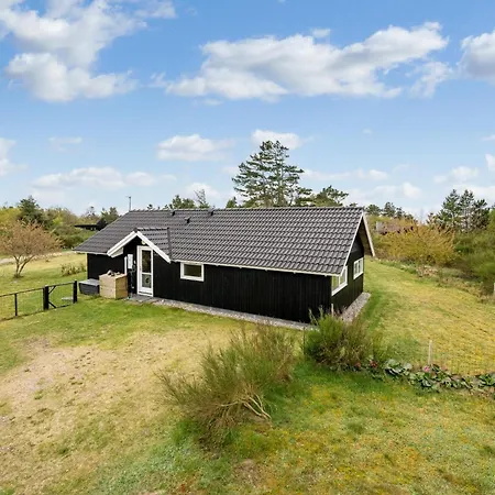 Lovely With Sauna, Hot Tub And Wilderness Bath On A Closed Nature Plot