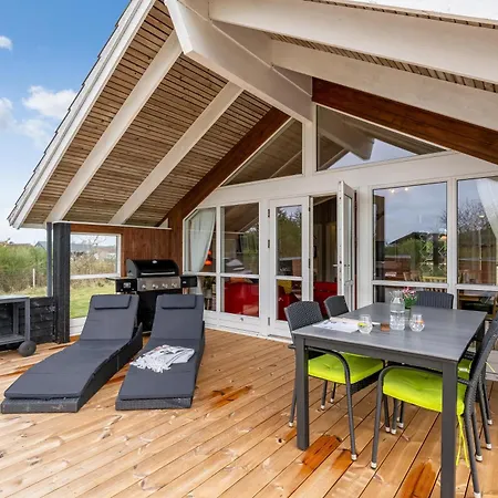 Lovely With Sauna, Hot Tub And Wilderness Bath On A Closed Nature Plot Skjern